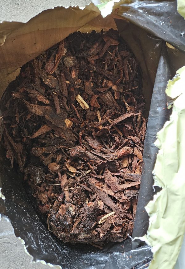 Dekomulch Lärche 42 Säcke á 60 Liter – Bild 3